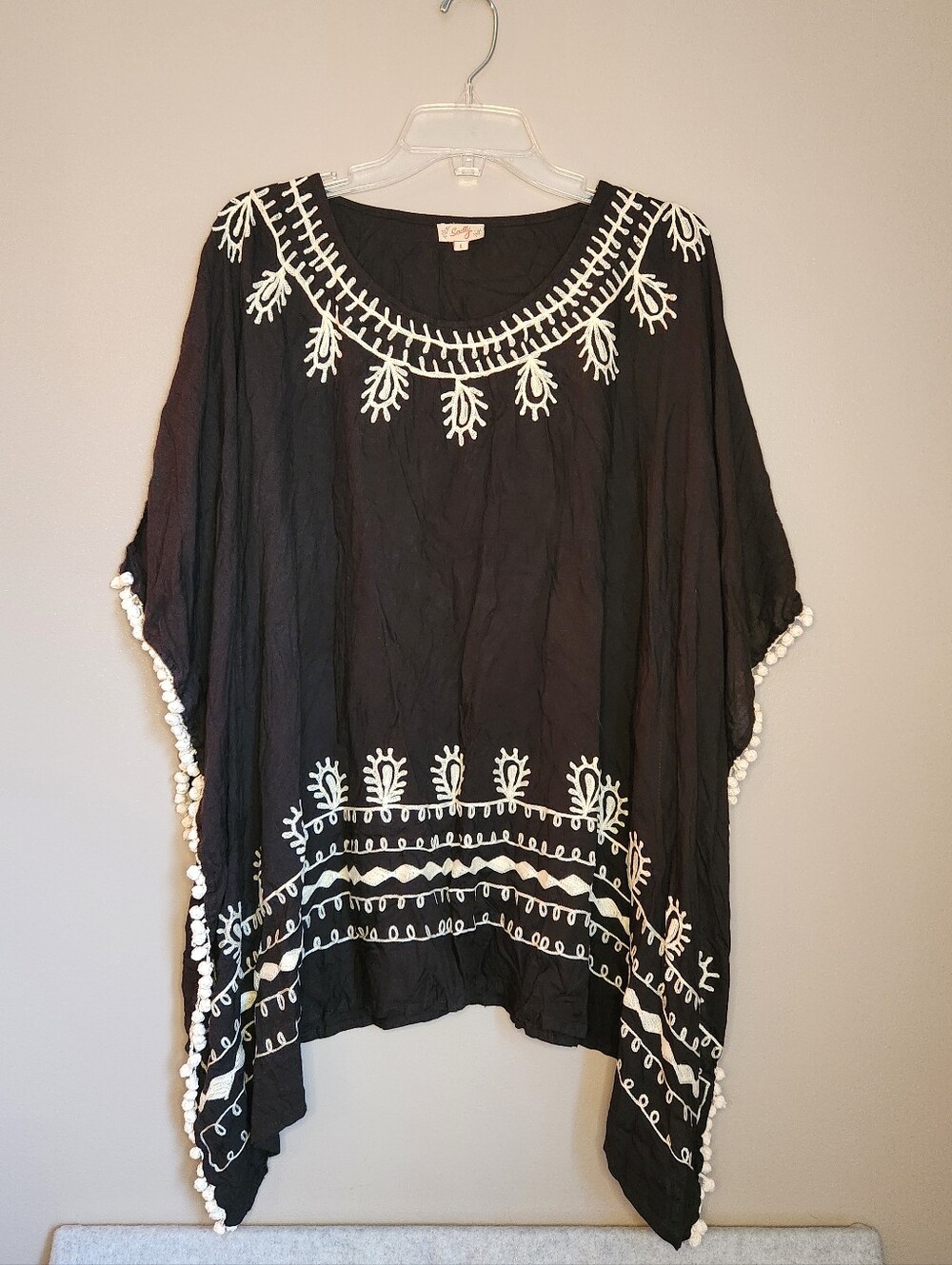 Scully Embroidered Black poncho Kaftan With Pom Trim Size Large